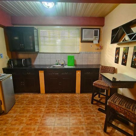 Monte Rio Gardens Bed & Breakfast Alaminos Εξωτερικό φωτογραφία