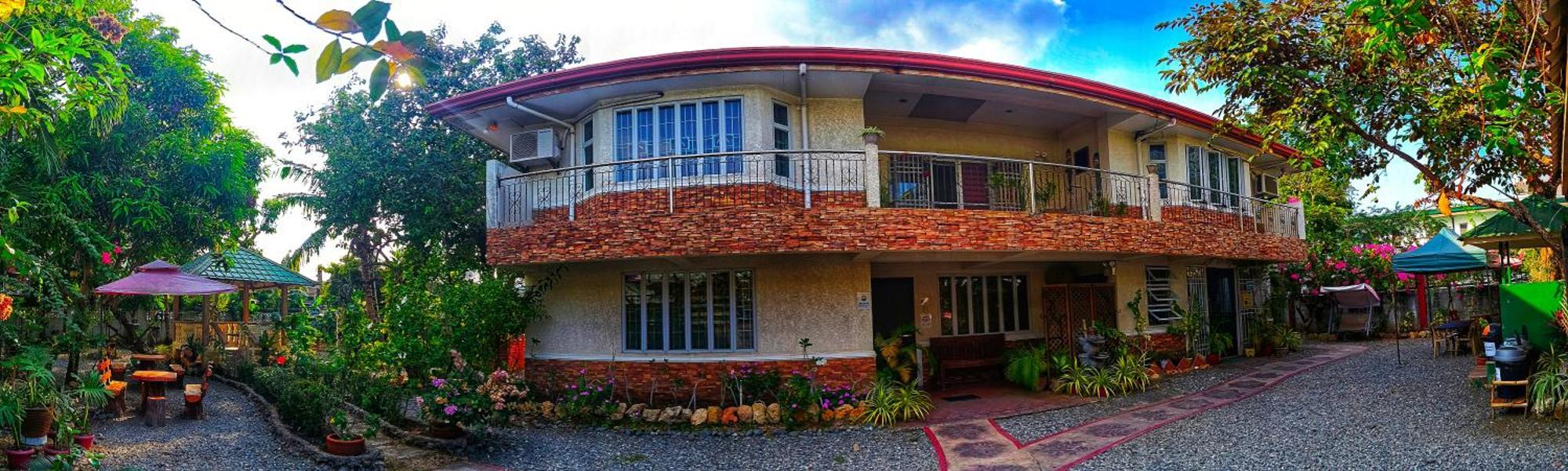Monte Rio Gardens Bed & Breakfast Alaminos Εξωτερικό φωτογραφία