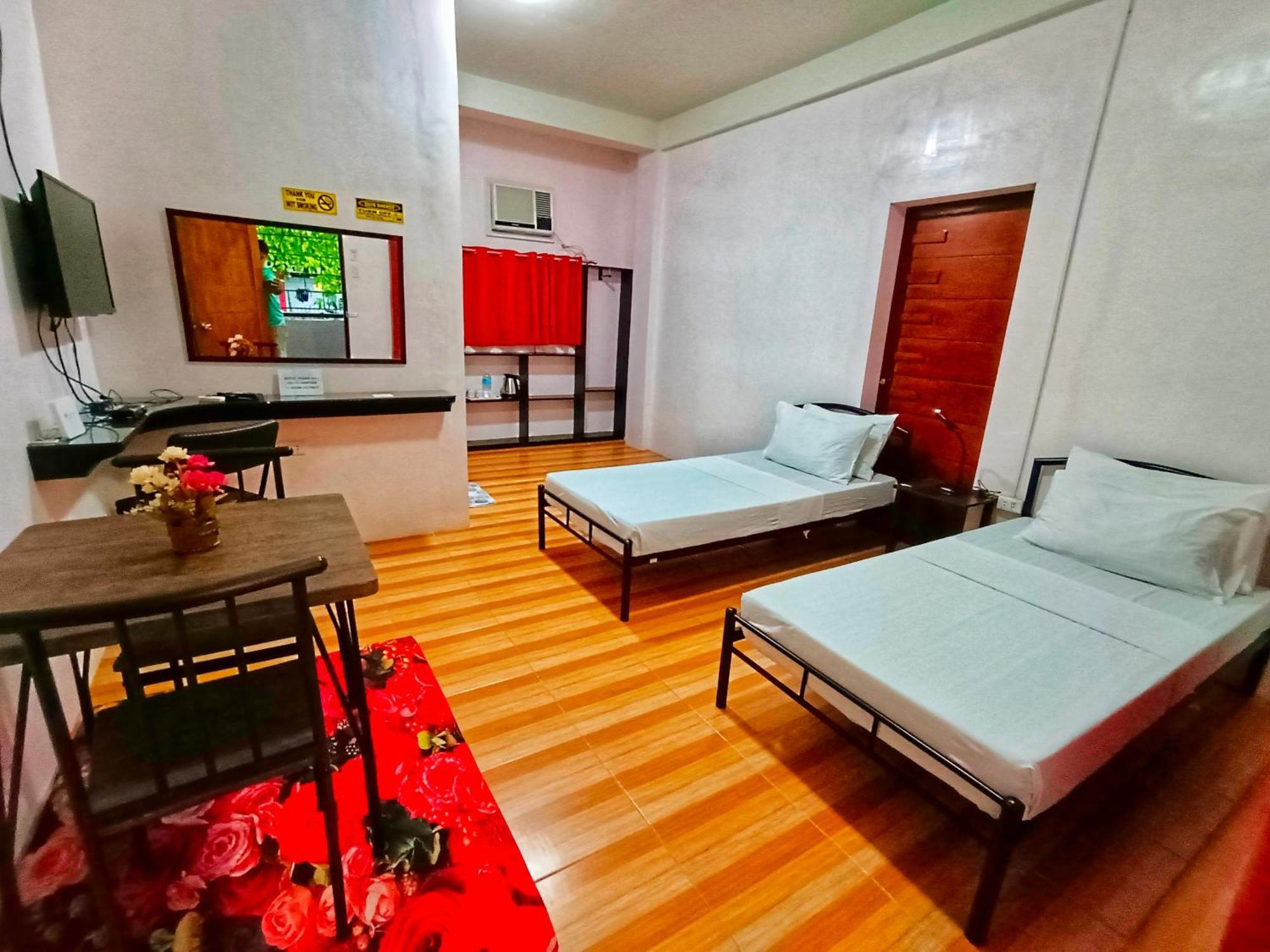 Monte Rio Gardens Bed & Breakfast Alaminos Εξωτερικό φωτογραφία