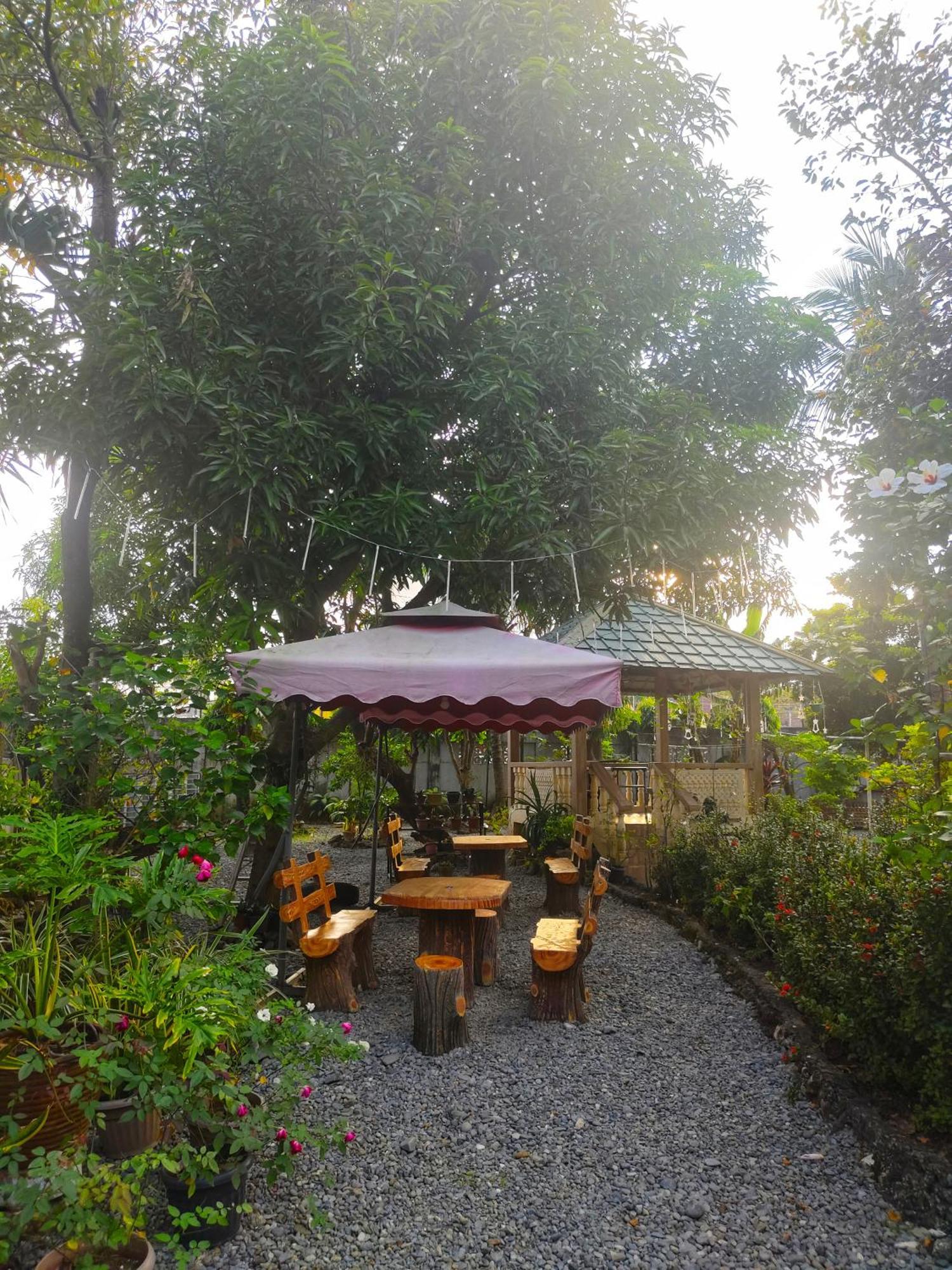Monte Rio Gardens Bed & Breakfast Alaminos Εξωτερικό φωτογραφία