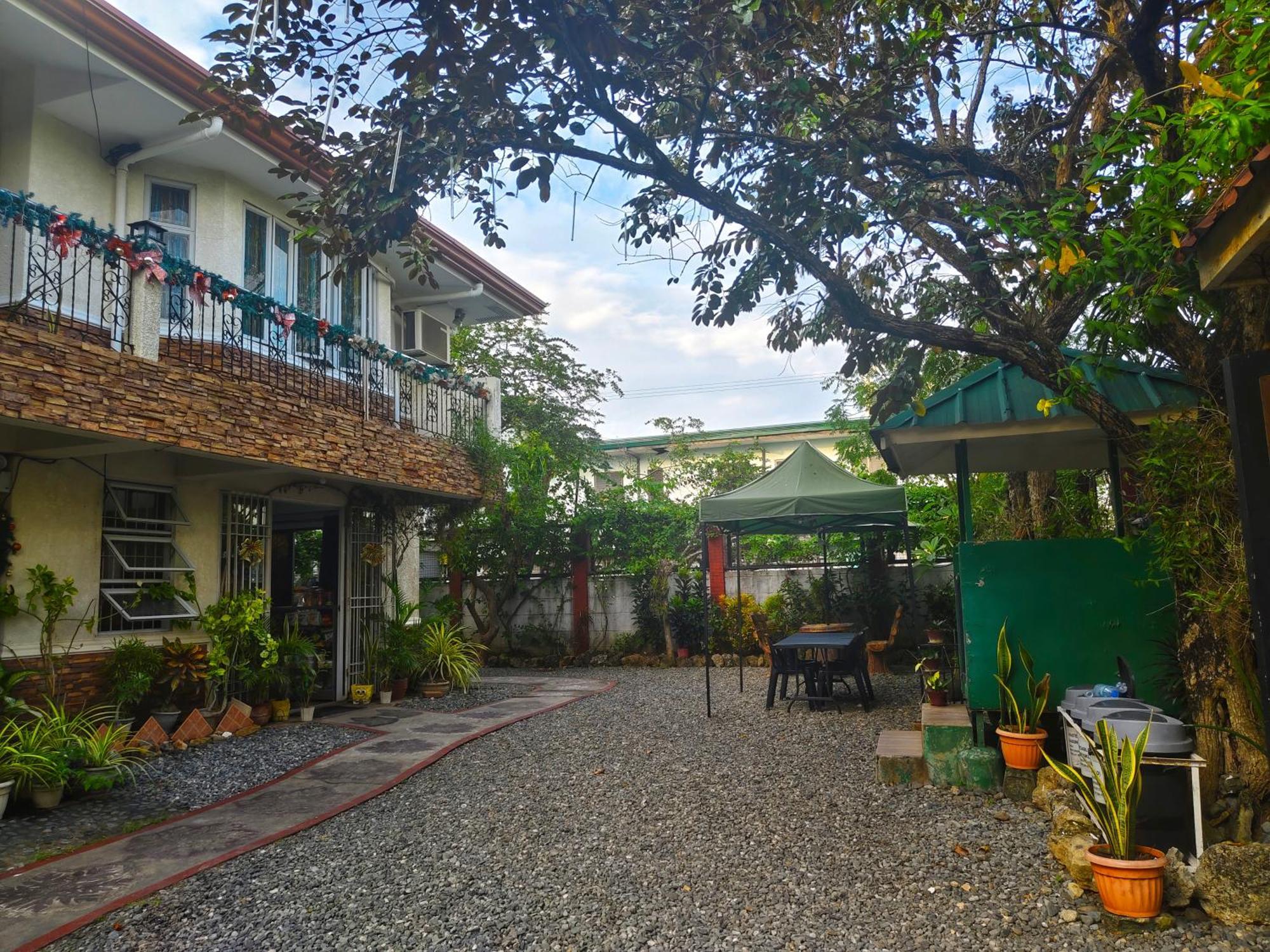 Monte Rio Gardens Bed & Breakfast Alaminos Εξωτερικό φωτογραφία